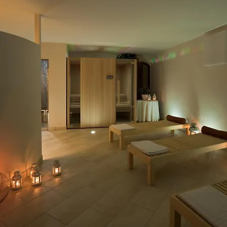 Отель Acquadolce 3*