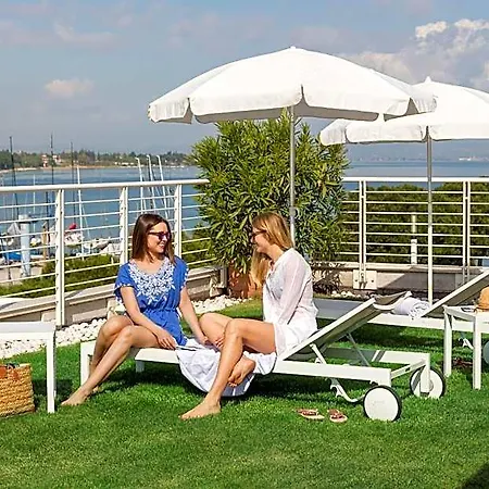 Hotel Acquadolce 3*