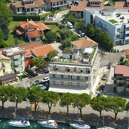 酒店 阿克多尔斯酒店 3*