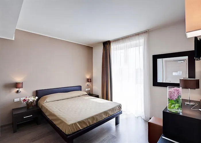 Acquadolce Πεσκιέρα ντελ Γκάρντα