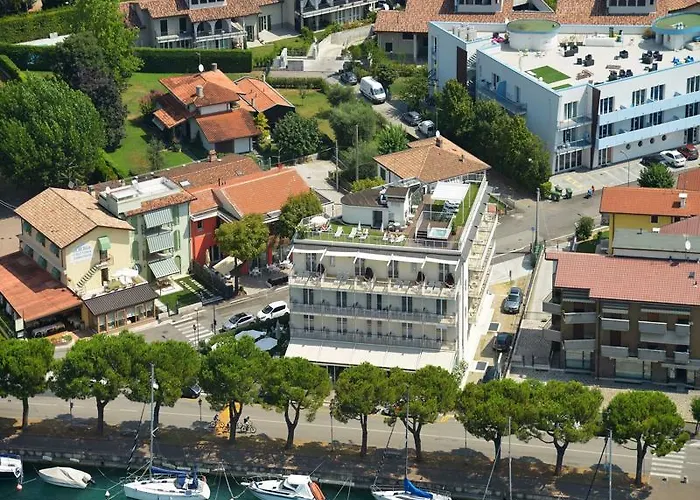 Hotell Acquadolce 3*