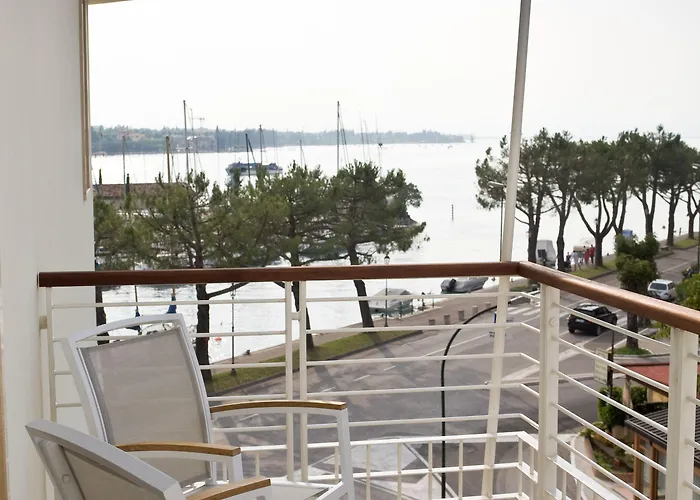 Acquadolce Πεσκιέρα ντελ Γκάρντα