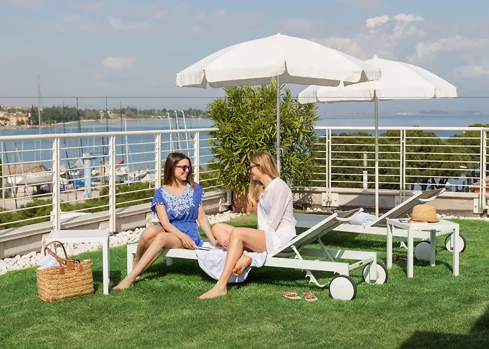 Acquadolce 3* Πεσκιέρα ντελ Γκάρντα